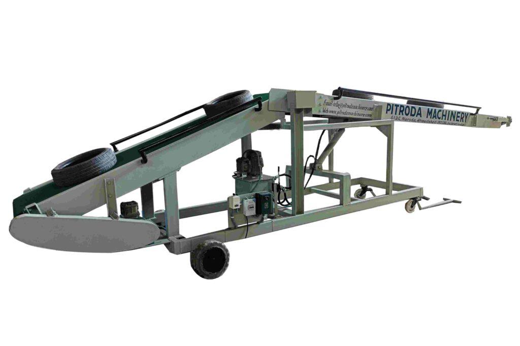 Tyre loading conveyor